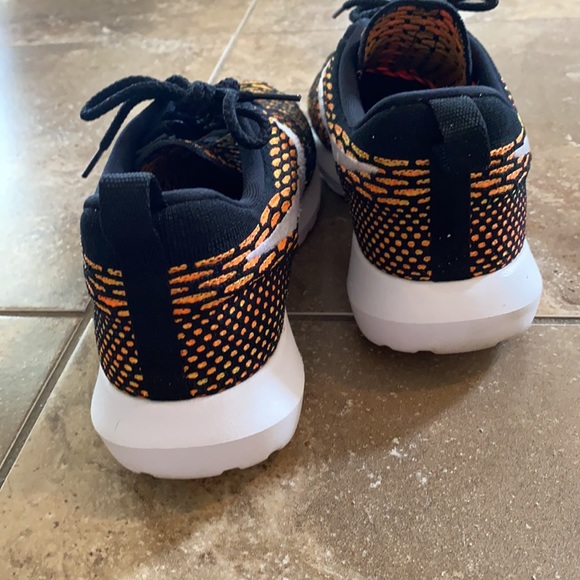 Excellent condition Nike fly knit - Picture 3 of 5